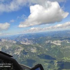 Flugwegposition um 10:43:42: Aufgenommen in der Nähe von Gemeinde Turnau, Österreich in 2525 Meter